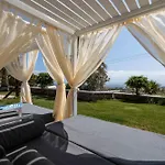Harmony Luxury Private * Fira (Santorini)