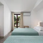 Harmony Luxury Private Fira (Santorini)