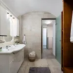 Harmony Luxury Private Fira (Santorini)