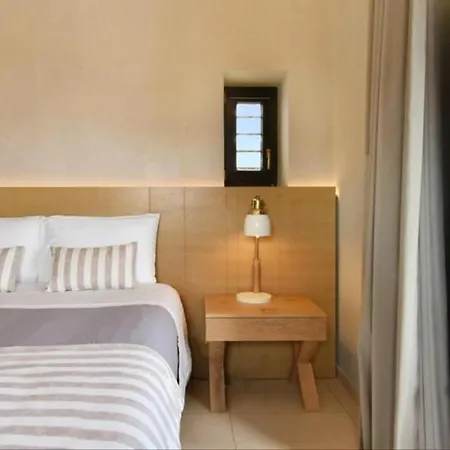 Harmony Luxury Private * Fira (Santorini)
