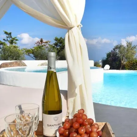 Villa Harmony Luxury Private Fira (Santorini)