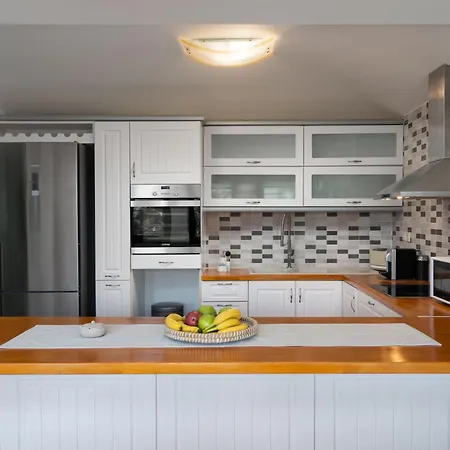 Villa Harmony Luxury Private Fira (Santorini)