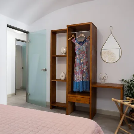 Villa Harmony Luxury Private Fira (Santorini)