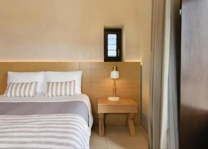 Harmony Luxury Private * Fira (Santorini)