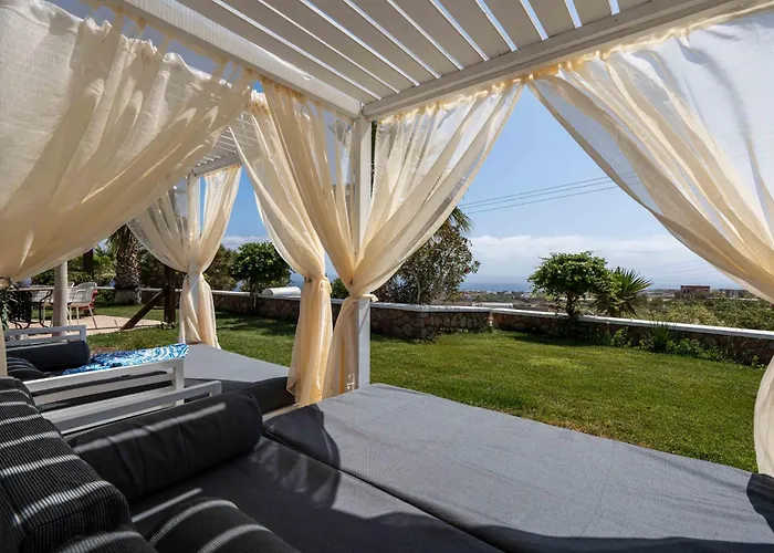 Harmony Luxury Private * Fira (Santorini)