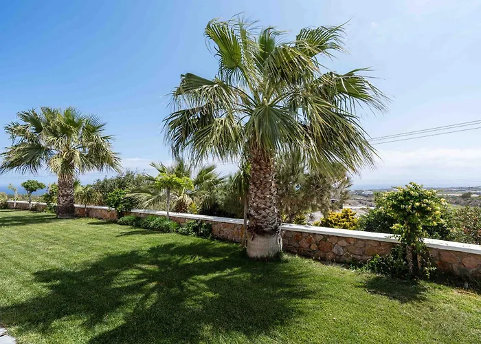 Harmony Luxury Private * Fira (Santorini)