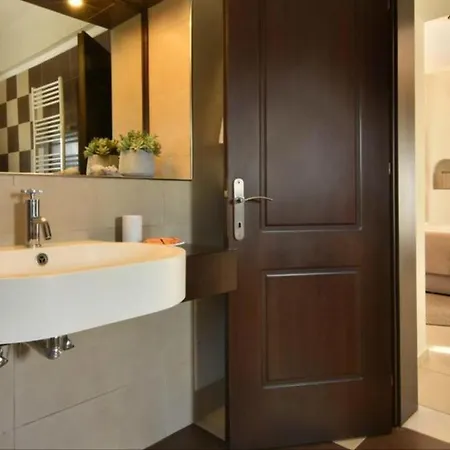 Harmony Luxury Private *