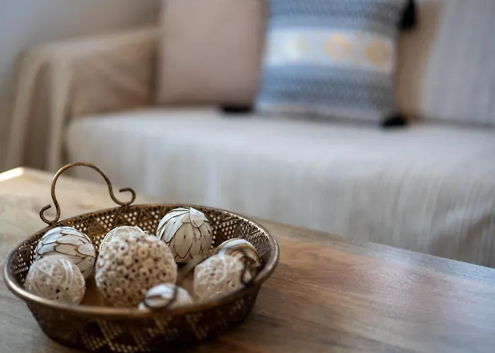 Harmony Luxury Private ثيرا