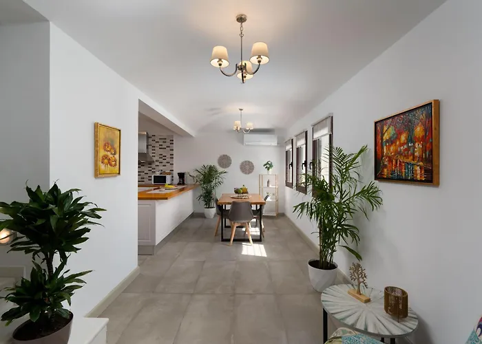 Harmony Luxury Private *