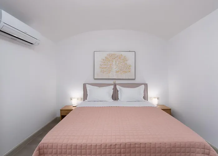 Harmony Luxury Private فيلة ثيرا